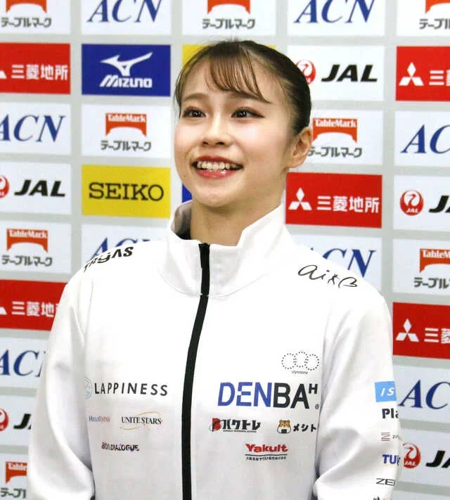 体操のNHK杯に向けた会見で笑顔で意気込む女子の杉原愛子（カメラ・松末　守司）